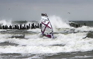 20120605_300x190